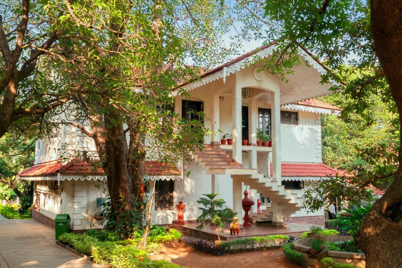 Welcomheritage Golf View Pachmarhī Exterior foto